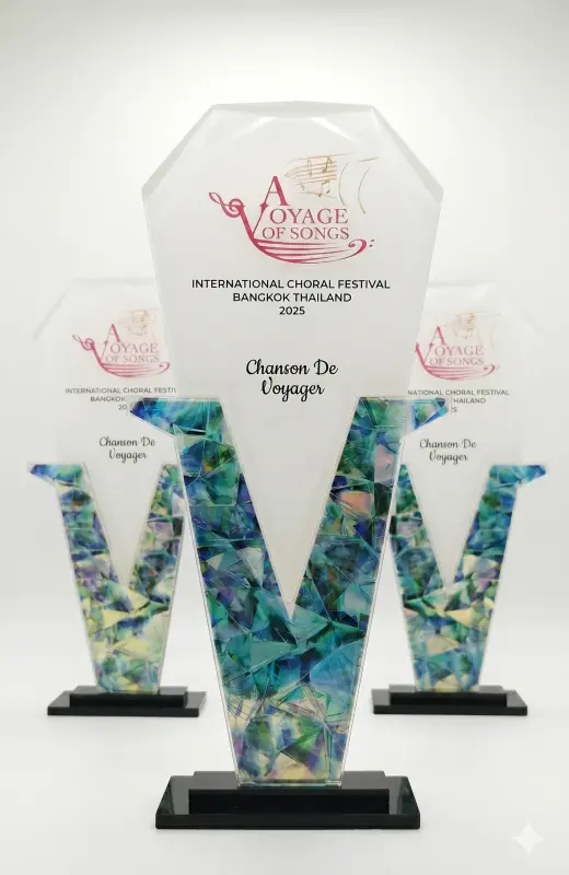 chanson de vovager layered acrylic trophy is made of double layered acrylic. We can make any custom design using double or triple layered acrylic to give the modern look. We can make any custom trophy and plaque  and deliver to Singapore, Malaysia and Indonesia.