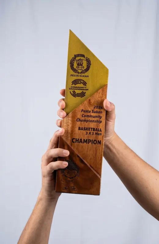 gold trophy wood pesta sukan for basketball. Height is 300mm made of 3 layers. Do you need 2 or 4 layers?