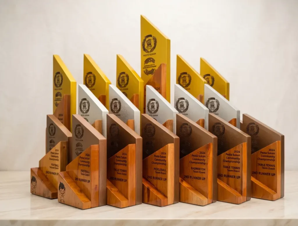 group of trophy wood pesta sukan. bronze is 150mm, silver is 250mm height and gold is 300mm height. Or do you have custom design? Please share with us